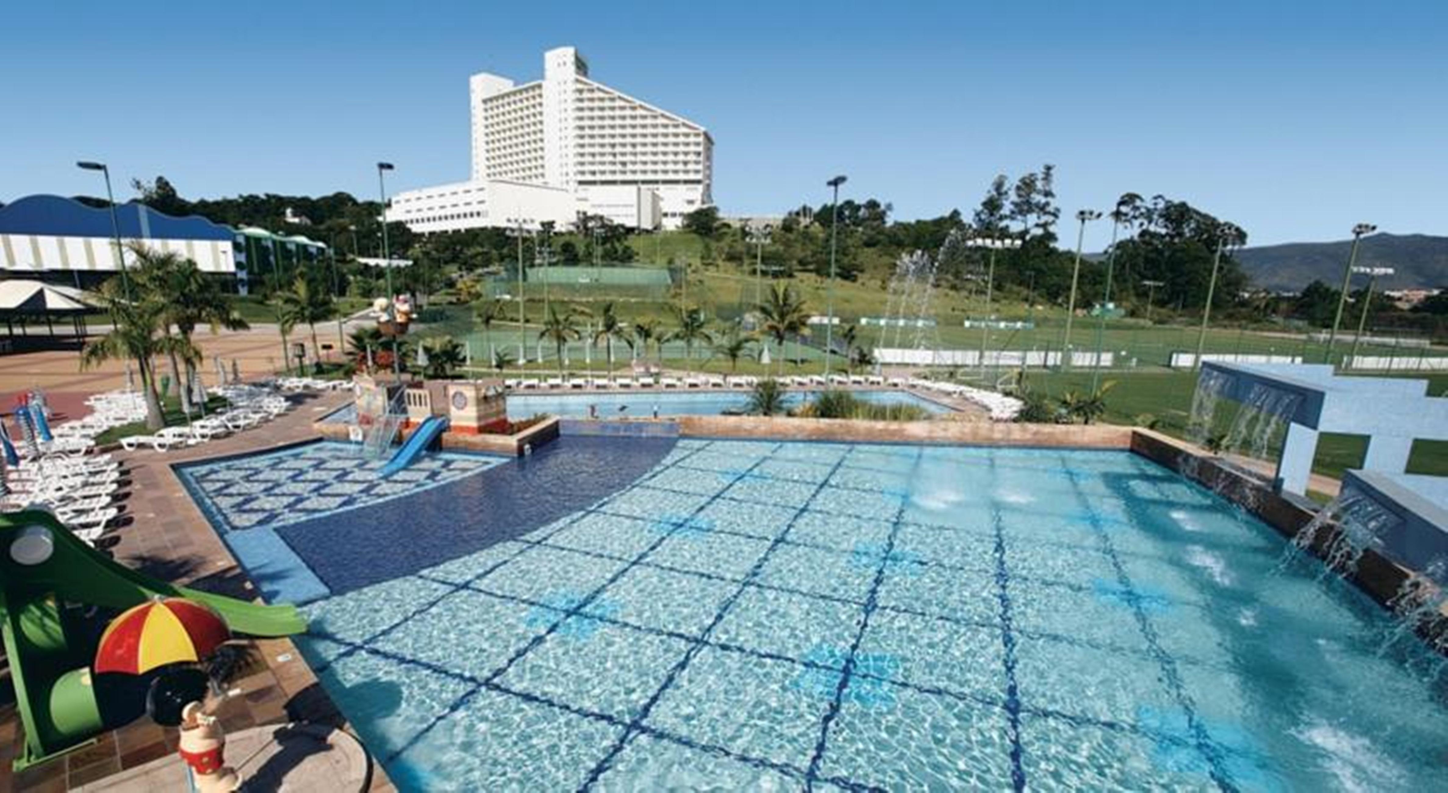 Bourbon Resort Atibaia Exterior foto The swimming pool at the hotel