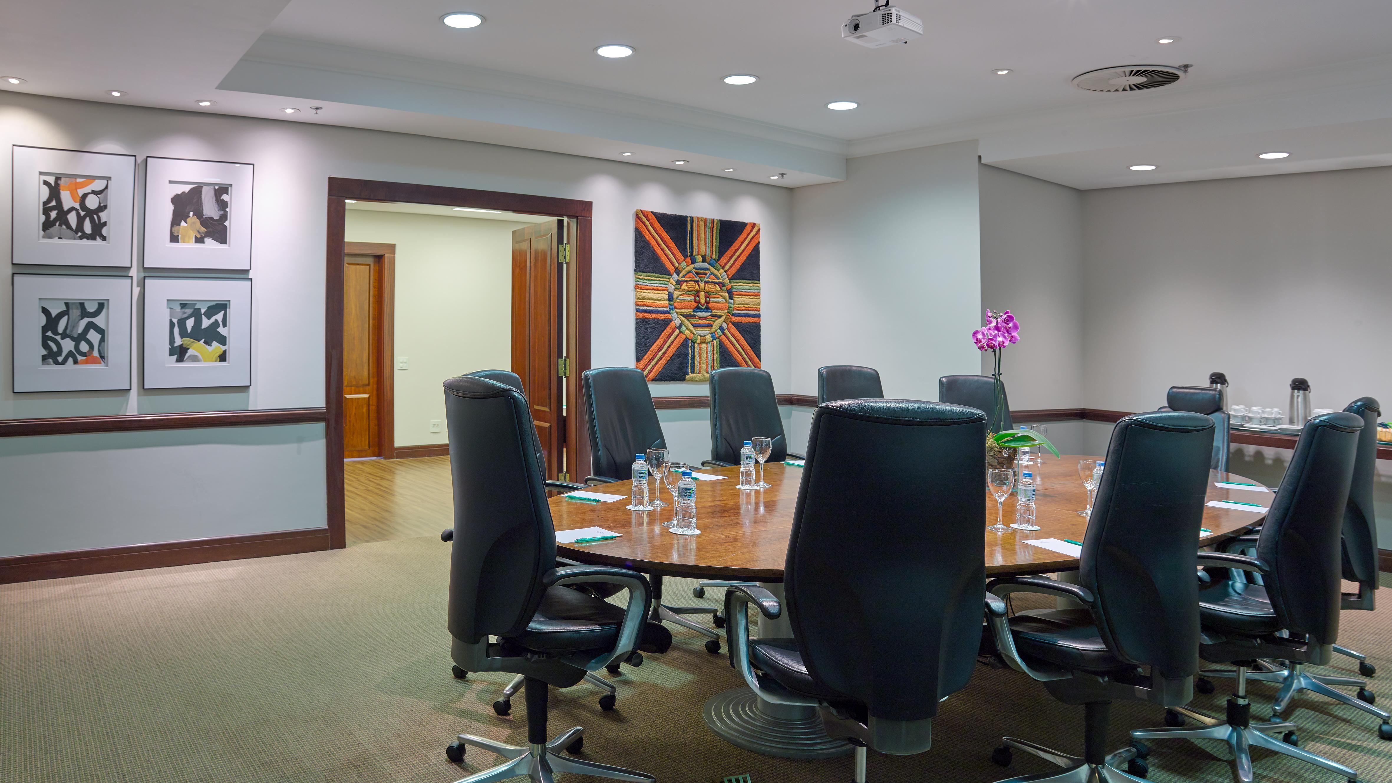 Bourbon Resort Atibaia Exterior foto The boardroom at the London Business School
