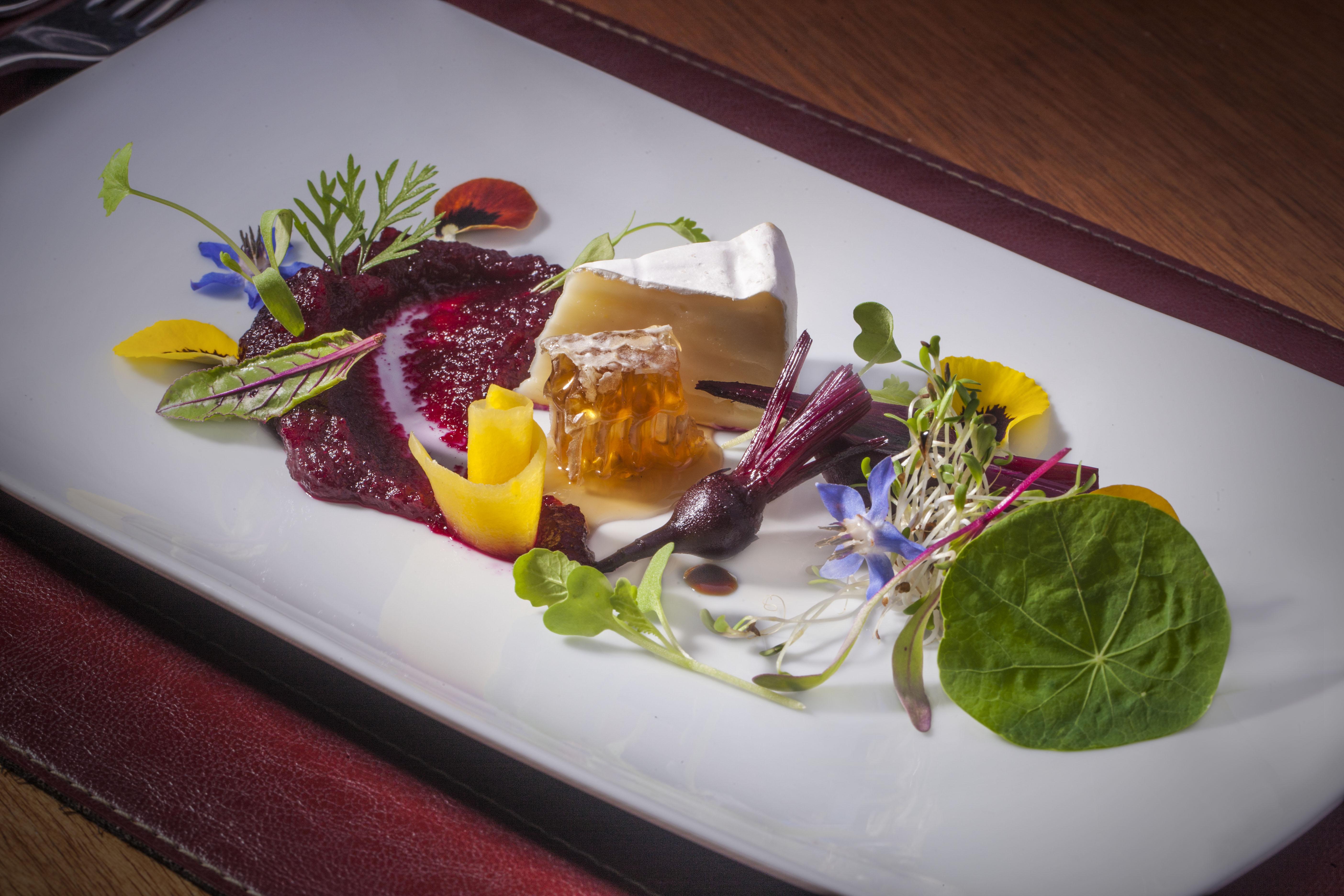 Bourbon Resort Atibaia Exterior foto A modern French dish