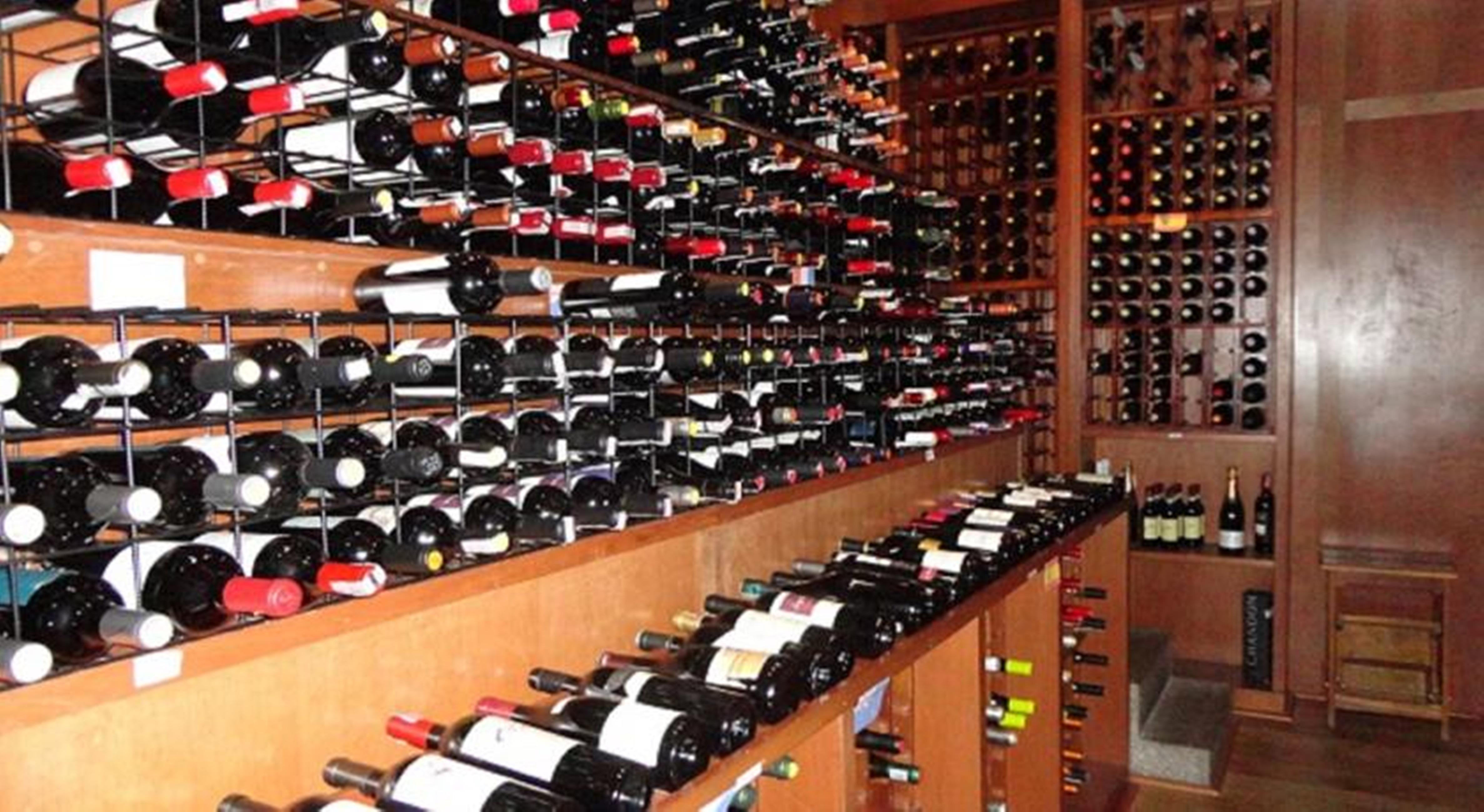Bourbon Resort Atibaia Exterior foto Wine cellar